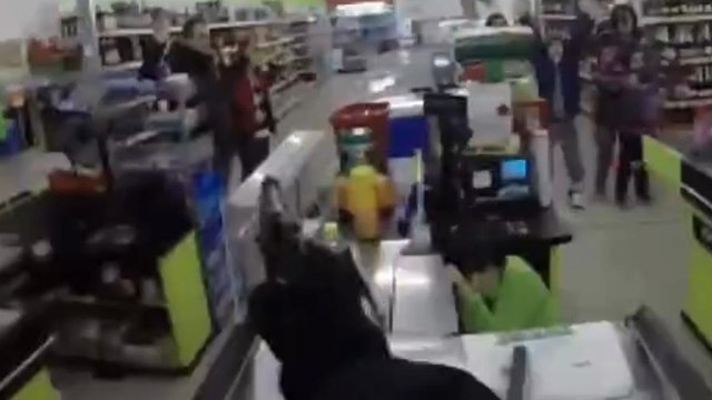 Des voleurs filment leur braquage en caméra embarquée