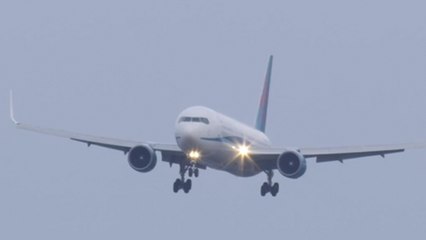 L'atterrissage effrayant d'un Boeing 767 en Angleterre