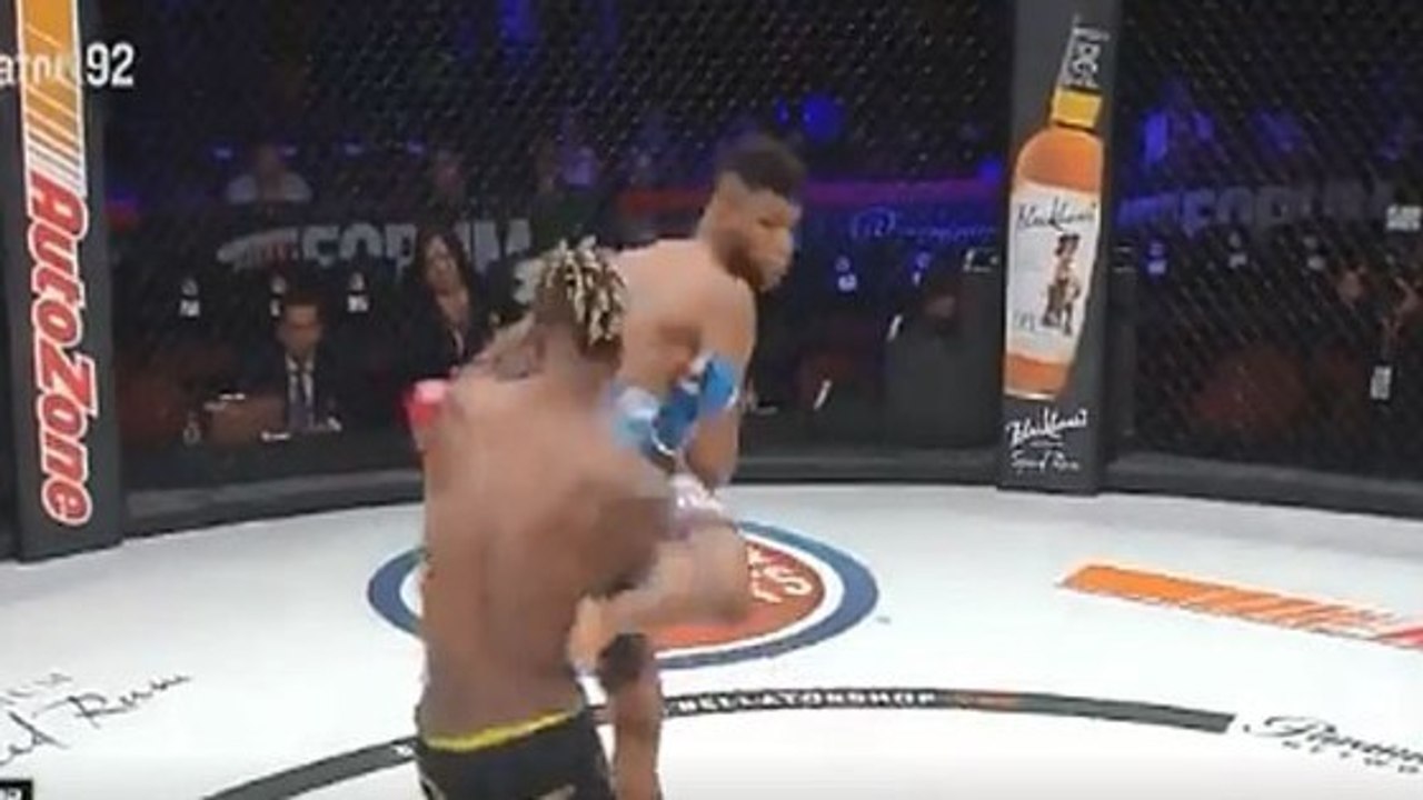 Le magnifique coup de pied retourné de Joey Davis au Bellator