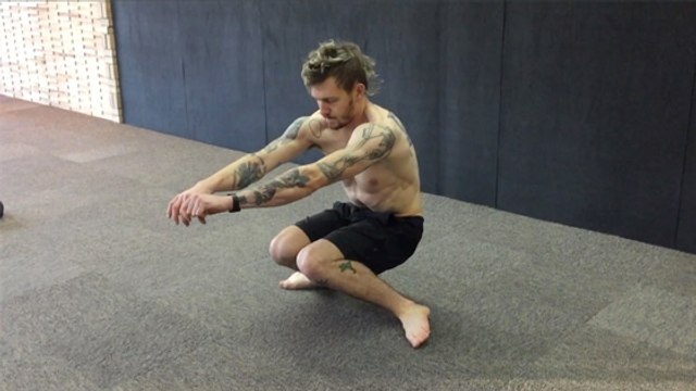 Si vos genoux sont trop courbés vers l'intérieur, voici la solution