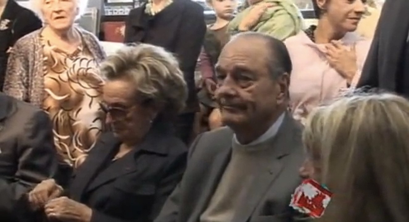 Quand Jacques Chirac draguait une femme et se faisait griller par Bernadette