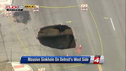 Detroit: un gouffre immense se crée en pleine rue