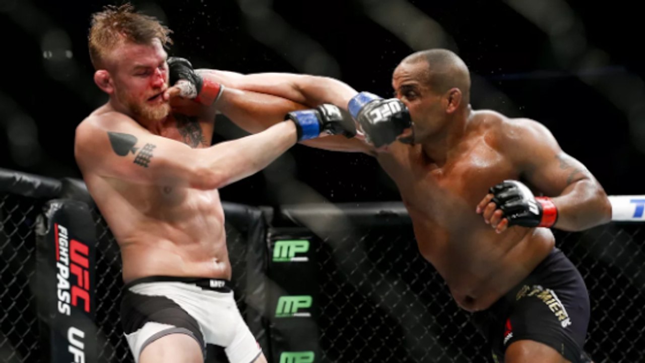 UFC : Daniel Cormier ne combattra plus jamais Alexander Gustafsson, et il lui explique dans une lettre à son intention