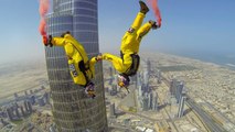 Vince Reffet et Fred Fugen battent le record du monde de base jump en sautant de la tour Burj Khalifa