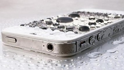 iphone 6 : un smartphone étanche et en plastique ?