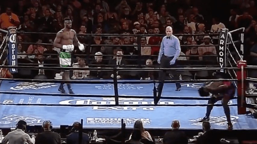 Boxe : Curtis Harper tape dans les gants de Efe Ajagba et quitte le ring  avant le début du combat - Vidéo Dailymotion