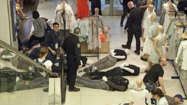 New York : Les membres d'Improv Everywhere arrêtés par la police après un flash-mob osé