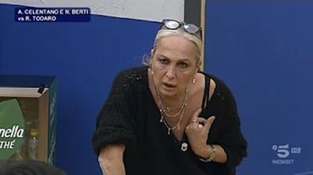 Raimondo Todaro chiede alla produzione di Amici 21 nuovi giudici per Nunzio: la dura reazione di Ale