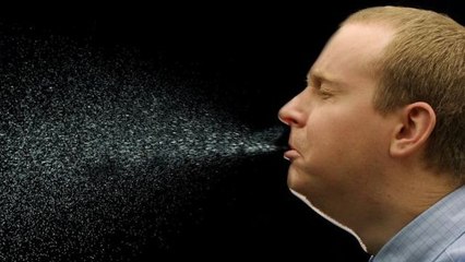 Votre toux et vos éternuements sont plus dangereux que vous le pensez