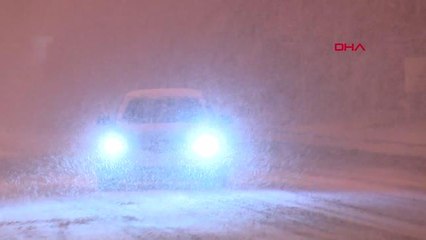 İstanbul'da kar yağışı sürüyor