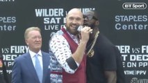 Wilder vs Fury : Les deux géants poids lourds ont remis ça dans une deuxième conférence de presse déjantée