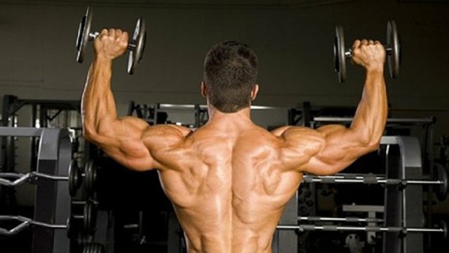 Une routine pour se muscler des épaules d'acier