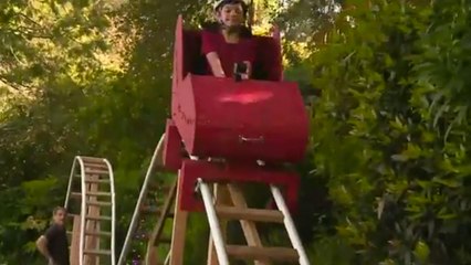 Pour son fils, Will Pemble a construit une vraie montagne russe dans son jardin