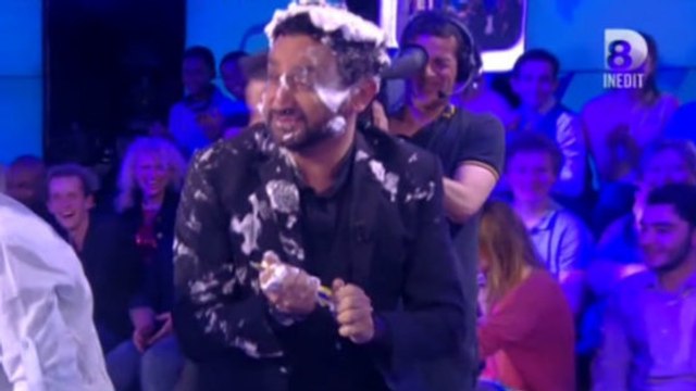TPMP : Cyril Hanouna et Enora Malagré se lancent dans une bataille de mousse à raser