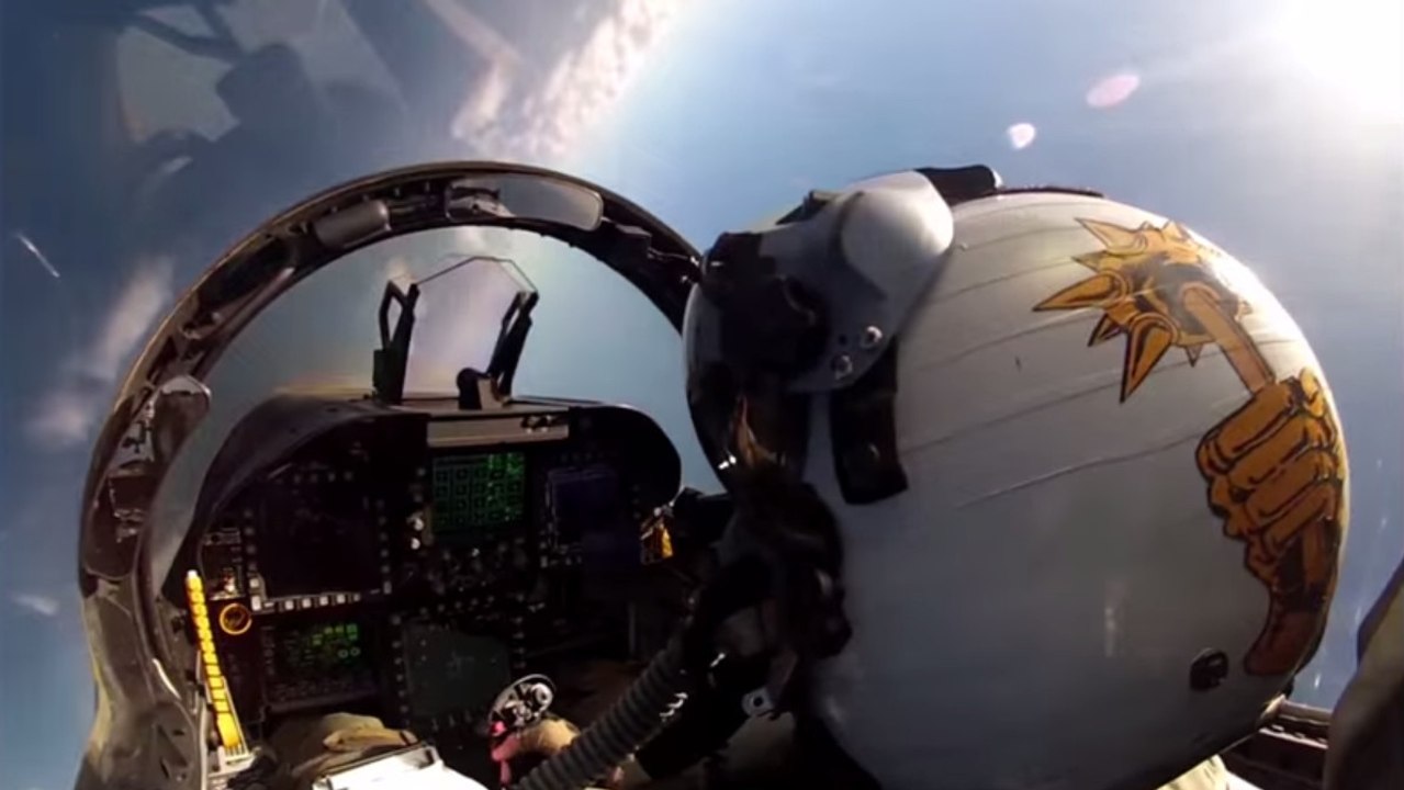 ''Shoot 'Em If You Got 'Em'' : Embarquez avec les pilotes de l'US Navy
