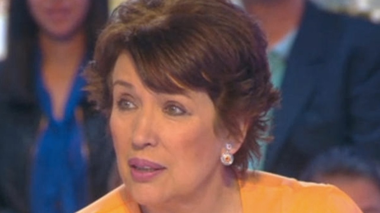 Roselyne Bachelot n'aime pas les seins de Rihanna : "Ils sont moches comme tout !"