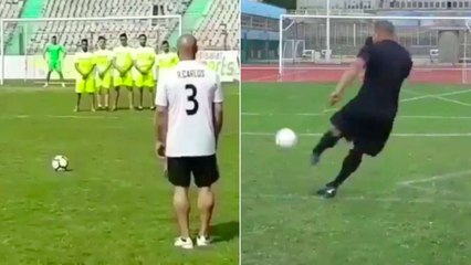 1997 - 2018 : l'âge avance, pas le talent de Roberto Carlos sur coup franc