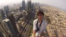 Alexander Remnev grimpe sur les plus hauts gratte-ciel de Dubaï