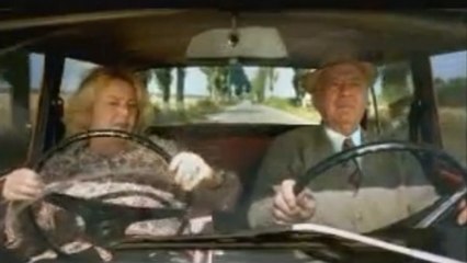 Cette grand-mère n’est pas aussi gentille que vous le pensez