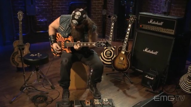 Zakk Wylde : le musicien offre un solo endiablé avec sa guitare
