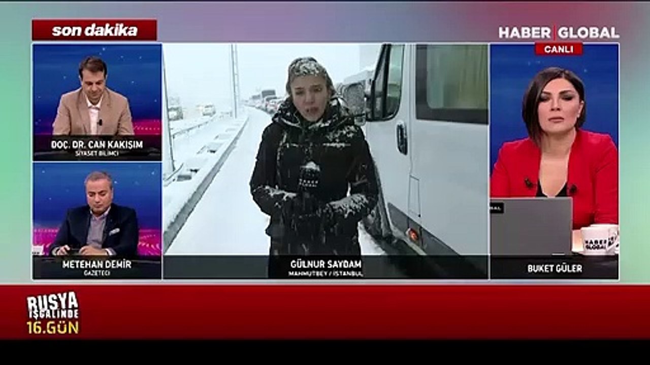 İstanbul kara teslim! Bazı yollarda trafik durdu, araçlar yollarda kaldı