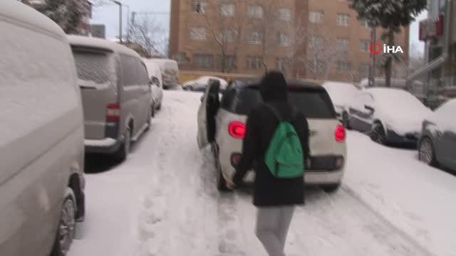 Eyüpsultan'da yollar karla kaplandı