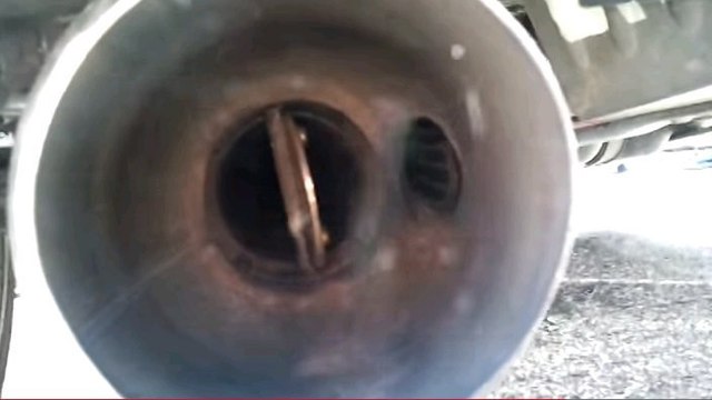 Tuning : Le pot d'échappement silencieux télécommandé