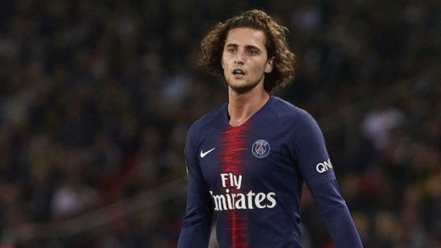 Mercato : Adrien Rabiot a plusieurs choix pour rejoindre le FC Barcelone