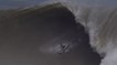 Brad Domke a battu le record de la plus grosse vague jamais surfée en skimboard