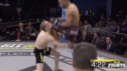 MMA : Luiz Antonio met un énorme KO à Vince Fricilone sur un flying knee lors du Legacy Fighting Alliance