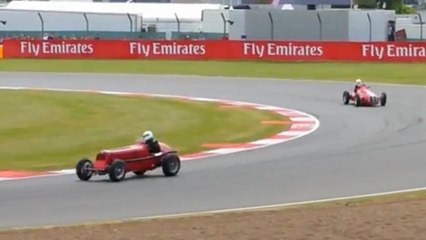 Découvrez l'évolution des voitures de F1 en quelques secondes