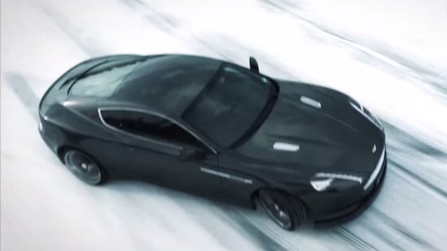 Aston Martin : Une incroyable performance de conduite sur les lacs gelés de Laponie