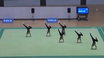 Ces danseurs ont réalisé une danse parfaitement synchronisée !