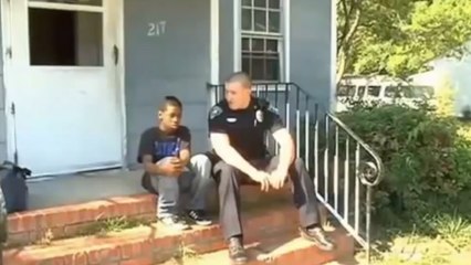 Un policier change la vie d'un jeune homme malheureux