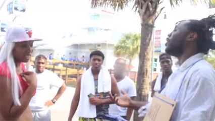 Ce SDF vous prouve qu'il ne faut pas se fier aux apparences !