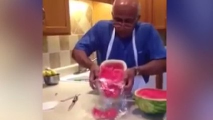 Découvrez comment couper une pastèque en quelques secondes !