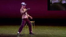 Un danseur fait une imitation impressionnante de Michael Jackson