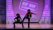 Un duo de danseurs hip-hop réalise une performance incroyable