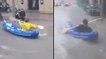 Inondations à Montpellier : deux hommes font du kayak dans les rues