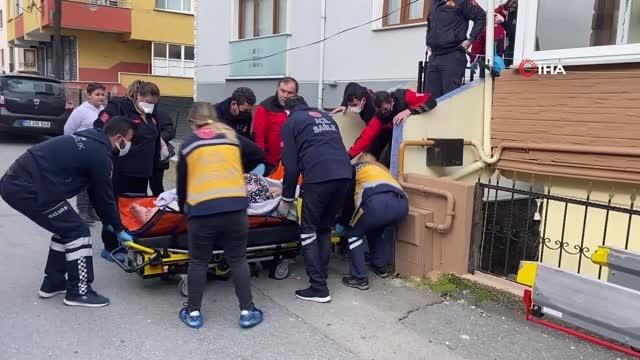 Son dakika haber... Obezite hastası yaşlı kadın itfaiyenin yardımıyla hastaneye sevk edildi
