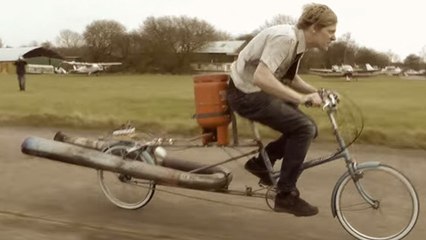 Il met au point le vélo le plus fou du monde