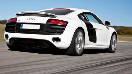 Le moteur de cette Audi R8 V10 FSI produit un son impressionnant