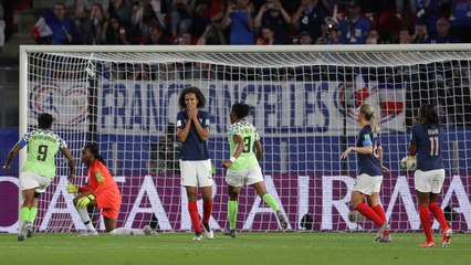 Pourquoi Wendie Renard a-t-elle pu retirer son penalty ? Non, la décision n'est pas honteuse !
