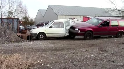 Les impressionnants crash test avec une vieille Volvo