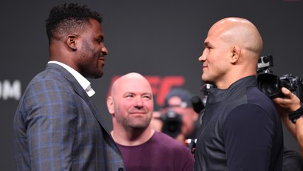 Francis Ngannou ne s'entraîne pas en France pour son combat contre Junior Dos Santos !
