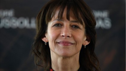 FEMME ACTUELLE - Sophie Marceau évoque ses premiers pas sur l'application Tinder