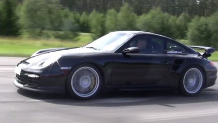 Cette Porsche ridiculise un groupe de motards