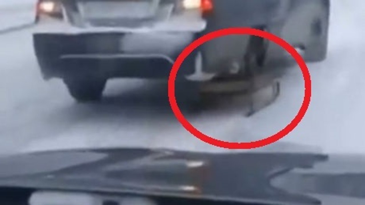 Russie : un automobiliste remplace son pneu par une luge