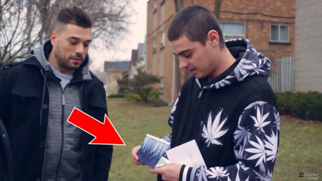 Pour Noel, ces deux hommes ont fait quelque chose d'incroyable à des familles défavorisées