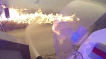 Un pompier volontaire filme son intervention auprès d'un incendie avec une caméra embarquée